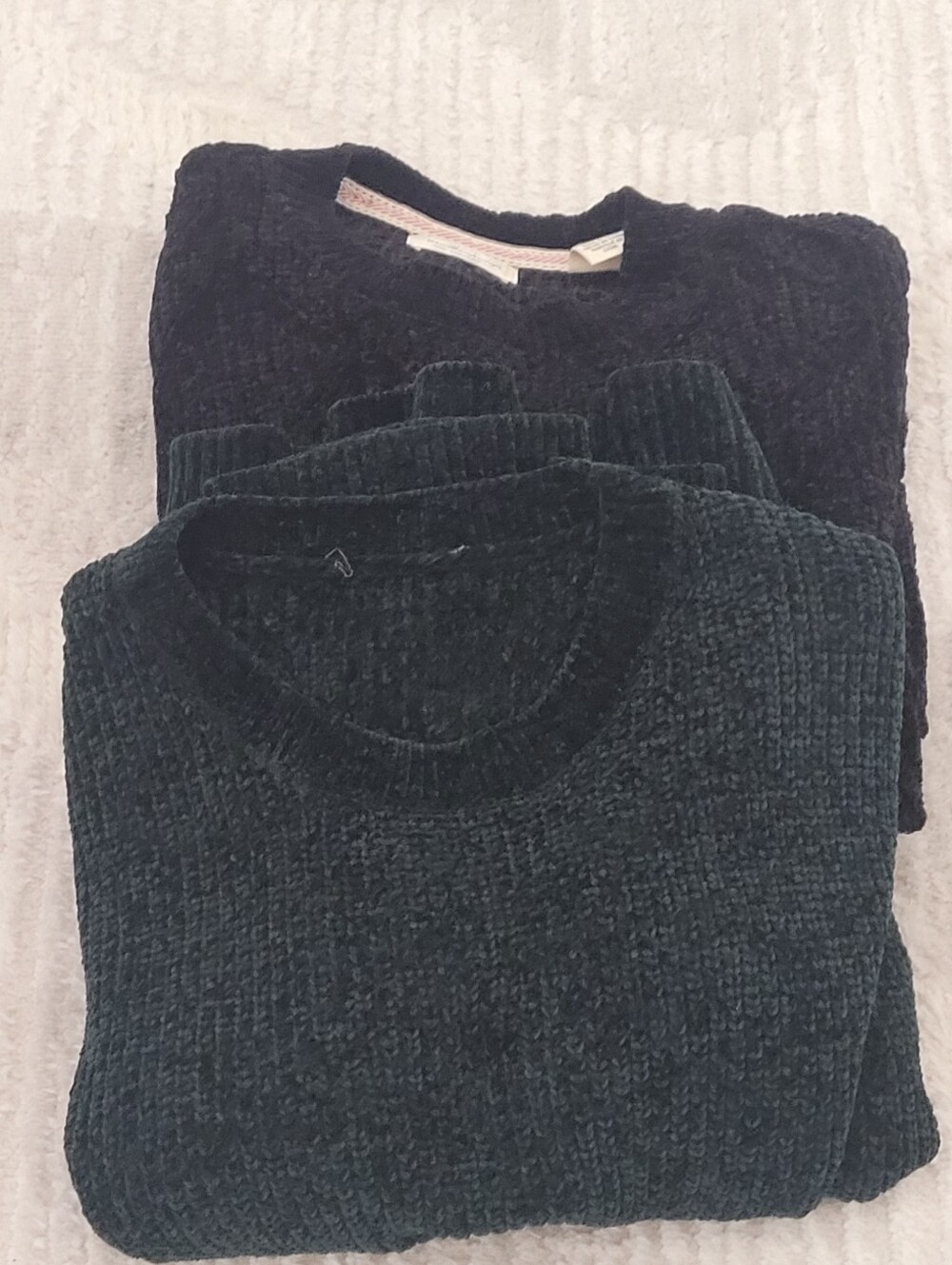 Weatherproof Vintage Women Large Chenille Crewneck Sweater Set Of 2- Black Green